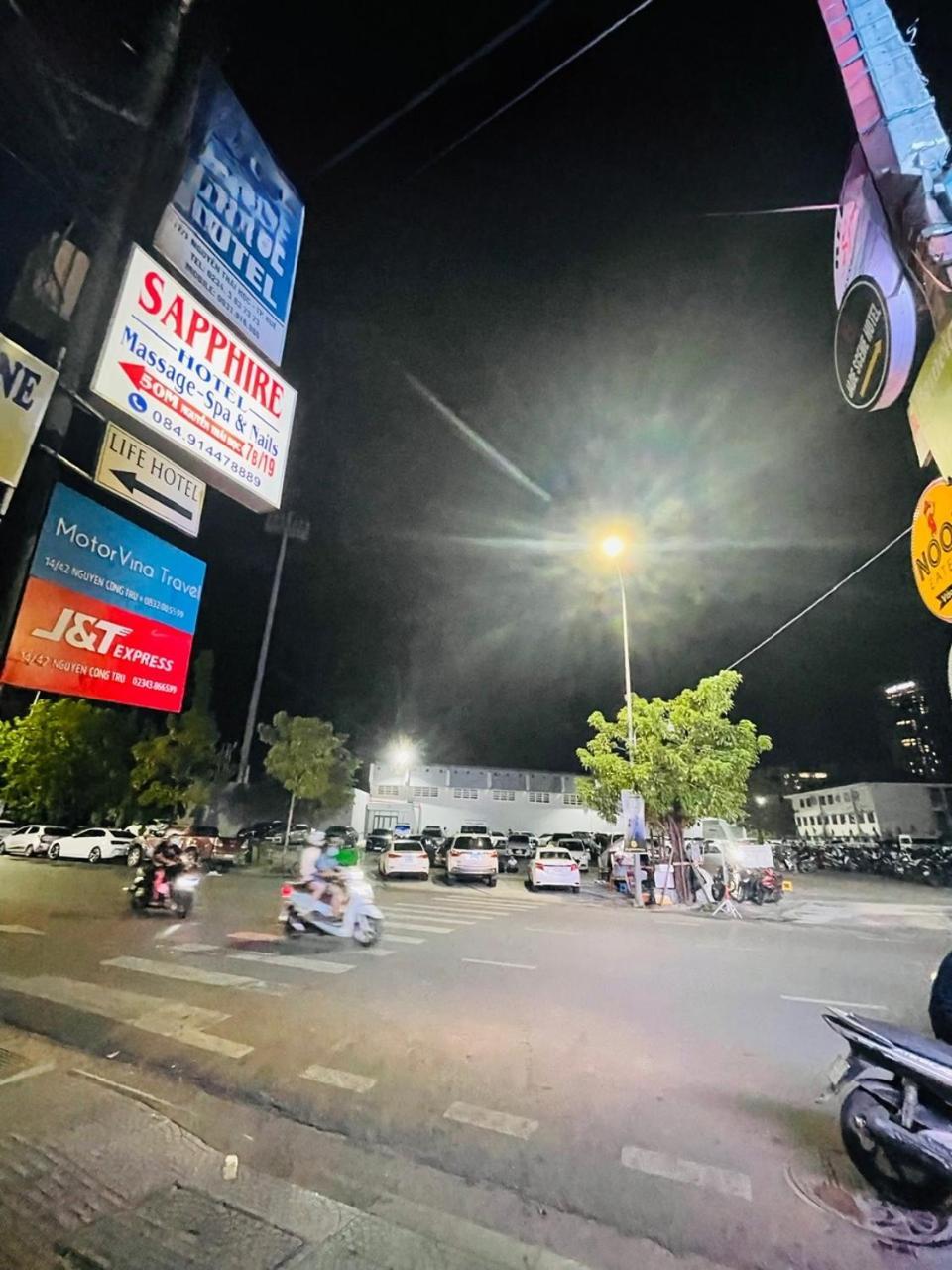 Sapphire Hotel Hue Zewnętrze zdjęcie